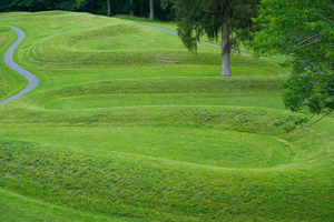 Serpent Mound (Ohio, about 500 BC?)