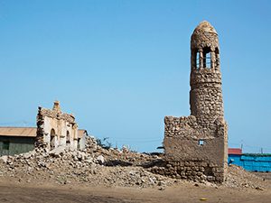 Mosque in a medieval seaport in East Africa (Masjid al-Qiblatayn, Somalia, 600s AD)